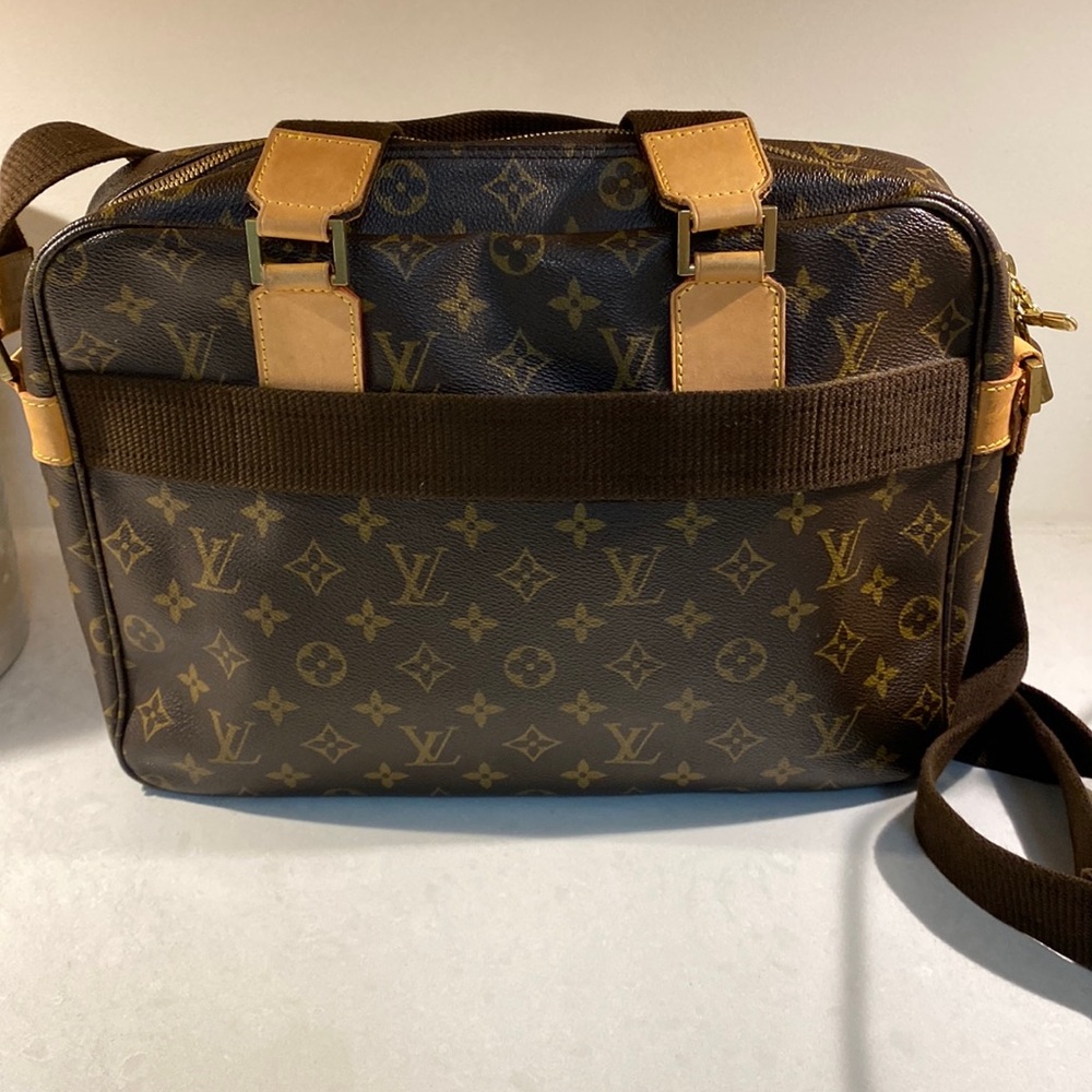 Louis Vuitton Monogram Sac Bosphore messenger Document Bag